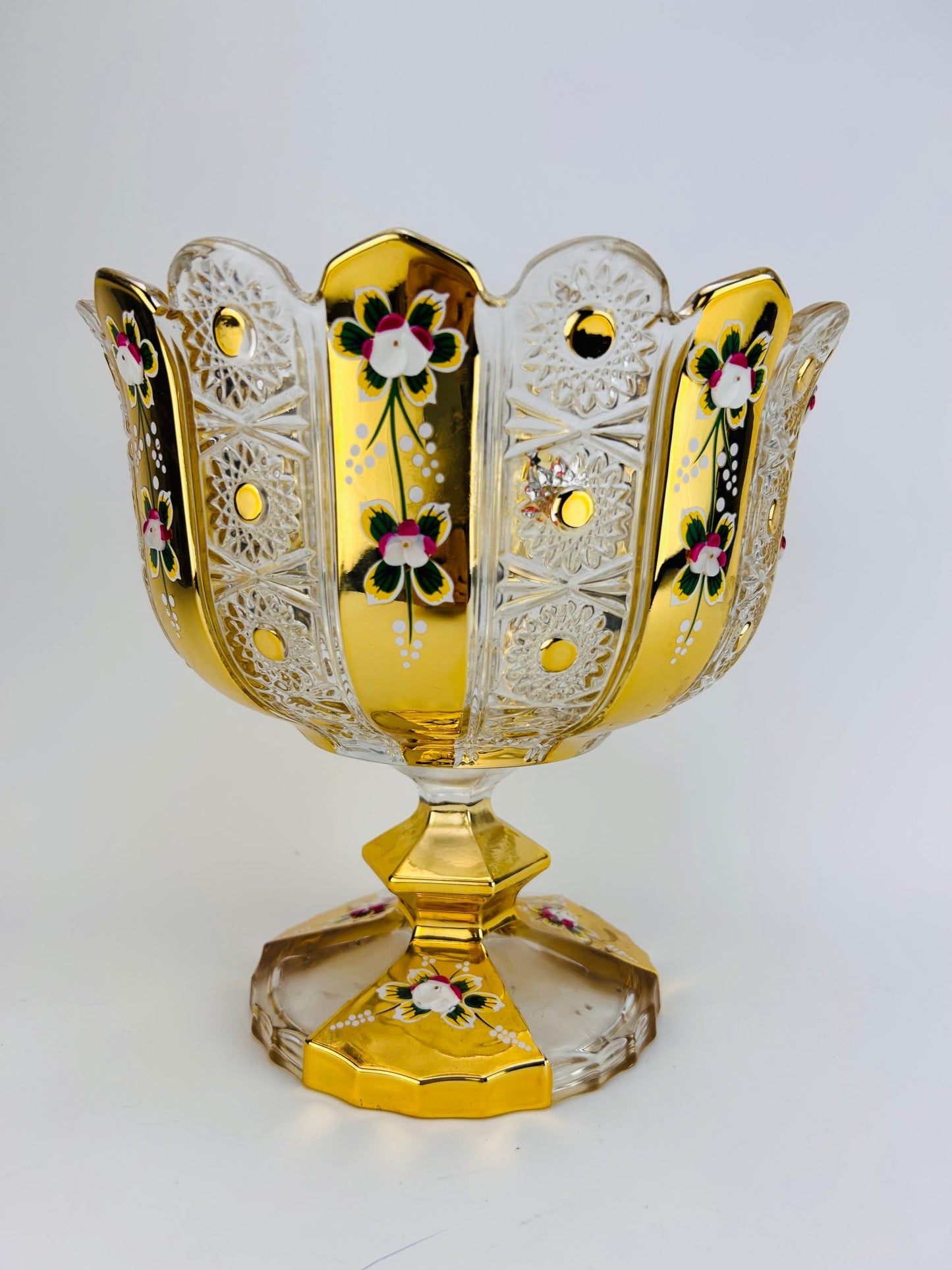 crockery, crockery set, accessories, serving dishes, fruit bowl, salad bowl, soup bowl, trifle bowl, kitchen items