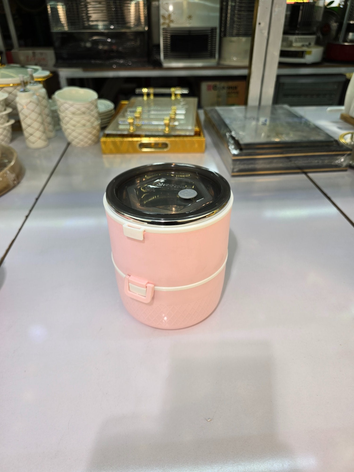 #hotpot 
#hotpots 
#pink hotpot near me 
#hotpot in lahore
#lunch box
#box 