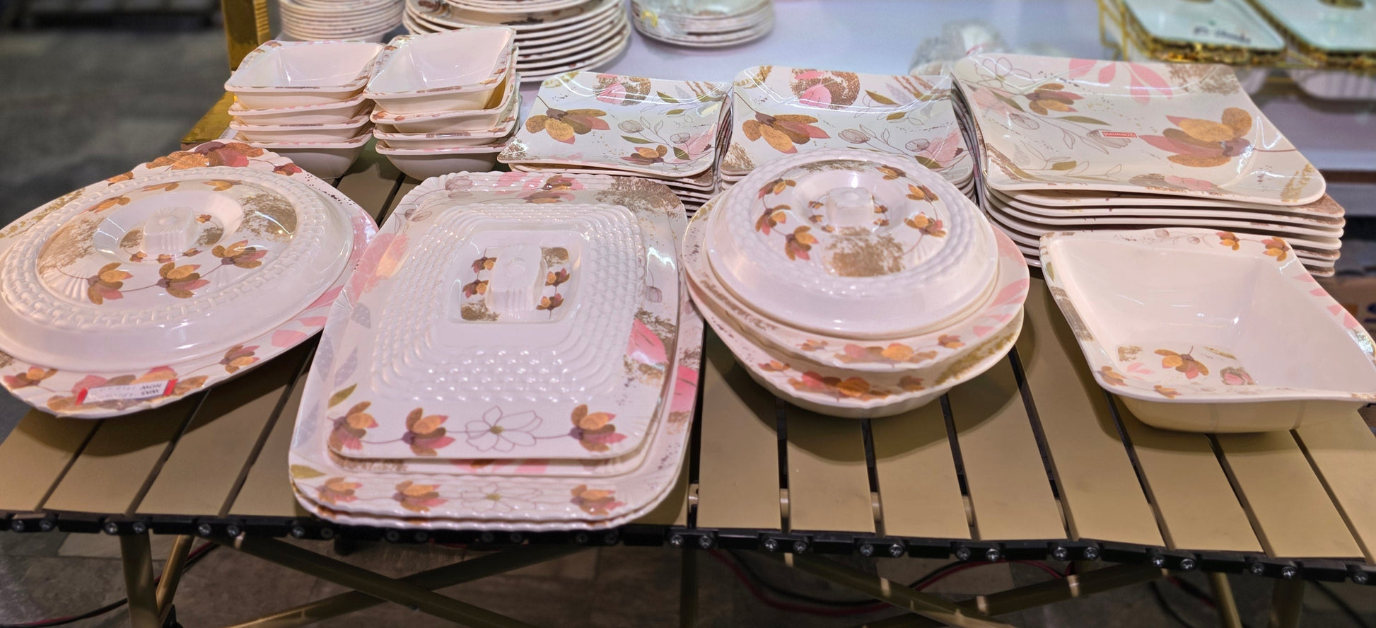 crockery
kitchenware
dinner set
dinnerware sets
dinner plates
dinnerware
dishes set
white dinner plates
crockery set
dinner set sale

