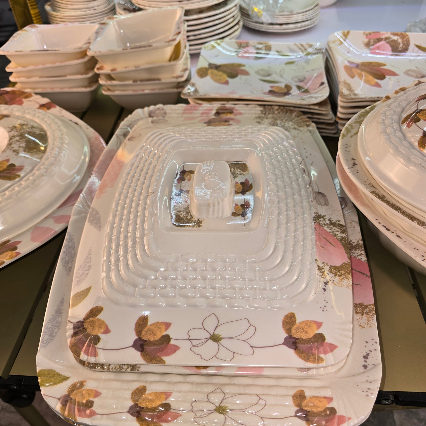 crockery
kitchenware
dinner set
dinnerware sets
dinner plates
dinner set shop near me
dinnerware
dishes set
white dinner plates
crockery set
dinner set sale