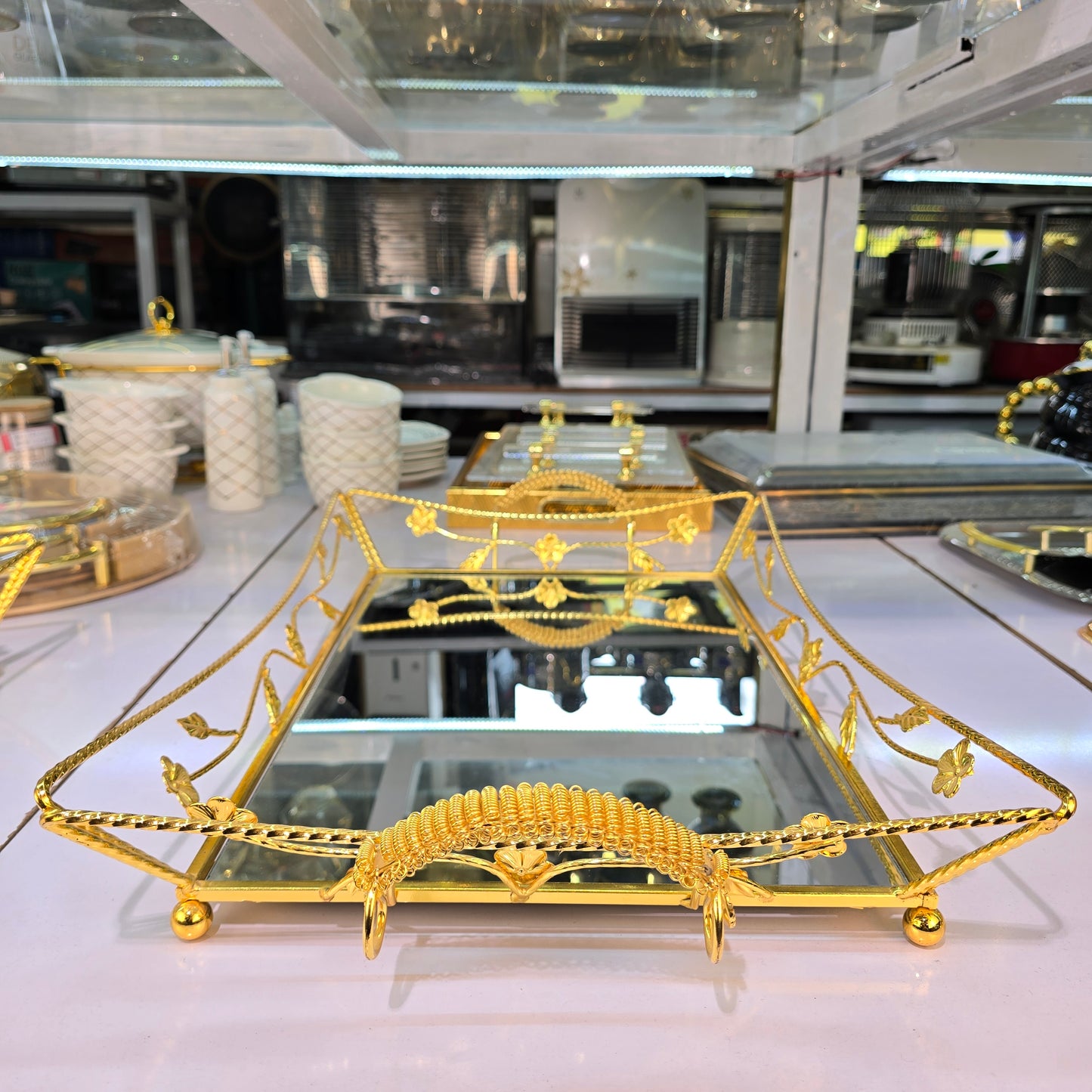 tray
2 tray
fancy tray
serving tray
transparent tray
decorative tray
food tray
serving tray with handles
serveware
dinner trays
glass tray
large serving tray
gold serving tray
golden serving dish
golden serving tray
golden tray
mirror tray
golden mirror tray